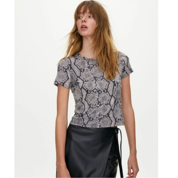Babaton Everyday T-Shirt Snakeskin Print Women's Small - Picture 1 of 9